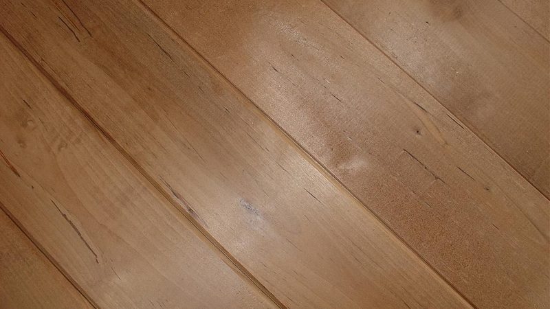 竹地板安装后缝隙变大的原因及应对措施