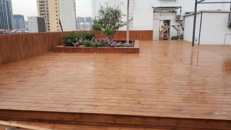小标题：强化复合地板，了解其优势与特点